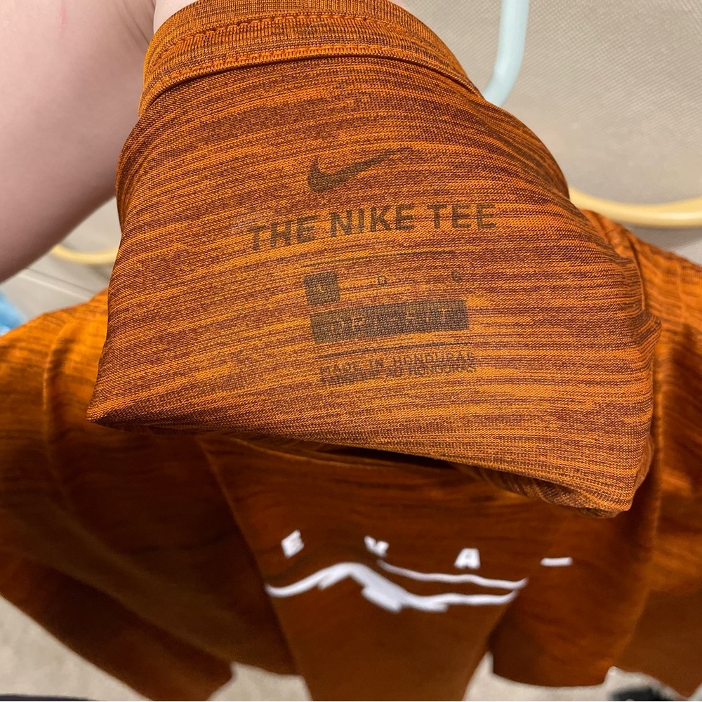 Hard To Find | Texas Longhorns | The Nike Tee | Longsleeve | Velocity | Dri-Fit - Picture 5 of 8